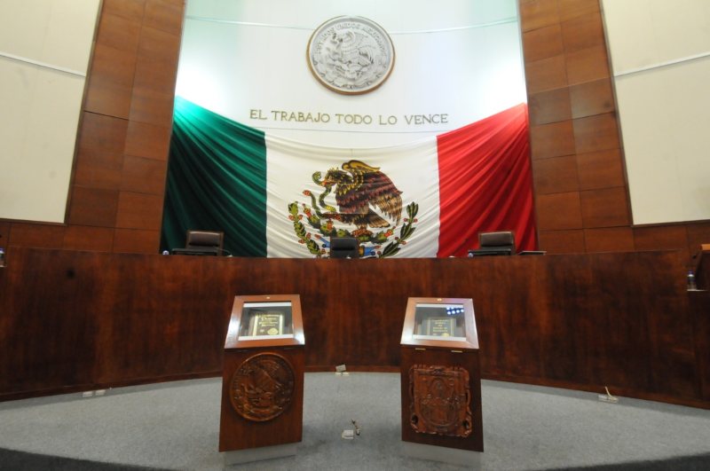 En Zacatecas es ilegal pedir actas de nacimiento recientes para realizar un trámite