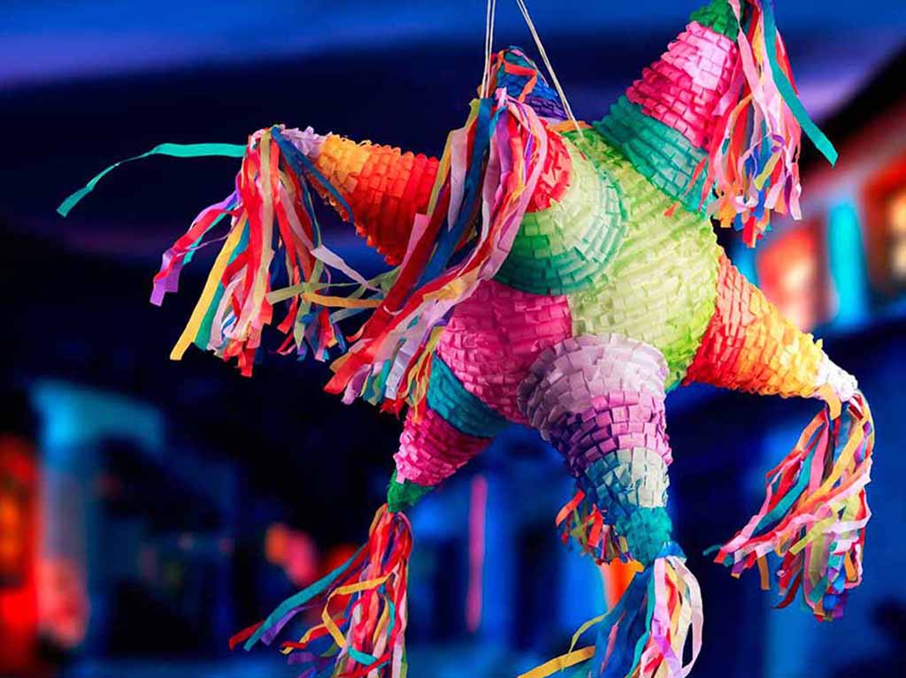 Este Día de Reyes, rompe una de las mil piñatas que habrá en el Zócalo