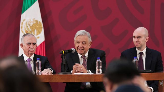 ECONOMÍA Y POLÍTICA: AMLO y el retorno del keynesianismo