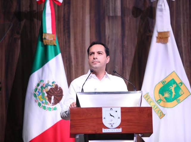 Mauricio Vila Dosal, gobernador de Yucatán, presentó su primer informe de gobierno