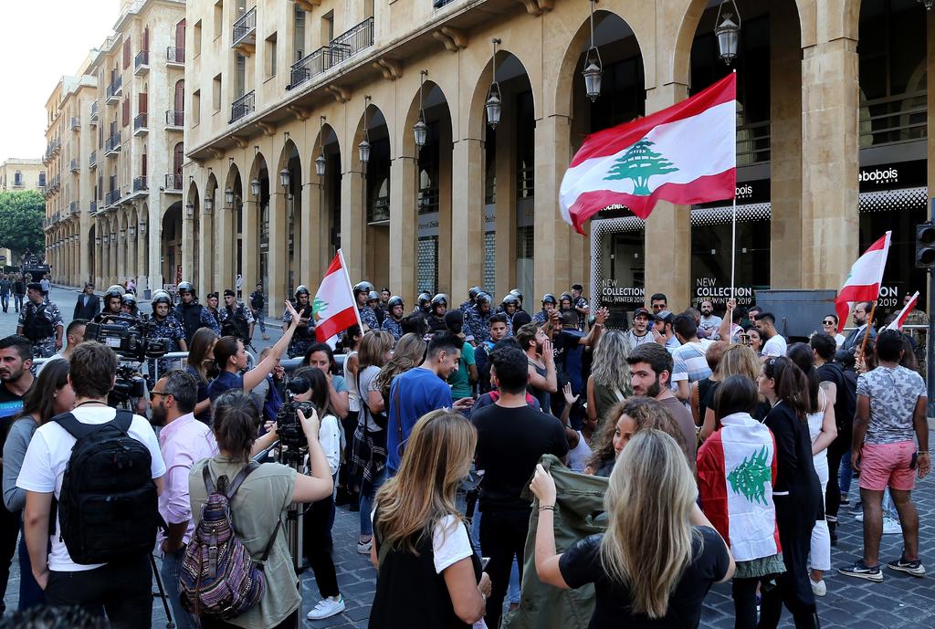Líbano forma un nuevo gobierno en busca de la paz
