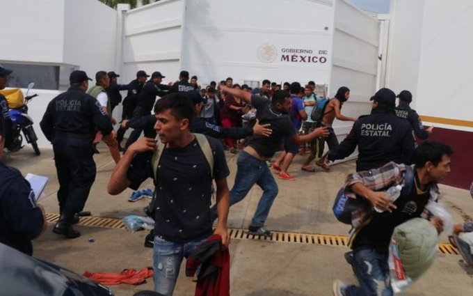 Grupos de derechos humanos acusan a México de tener una política migratoria opaca y errática