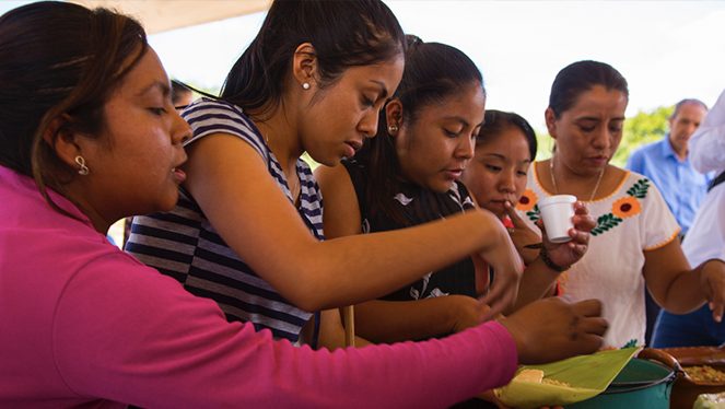 Del 45 % tasa de participación de mujeres en el mercado laboral mexicano