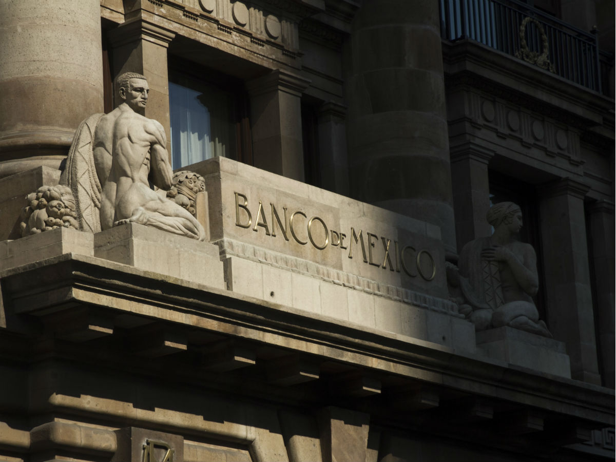 Banxico recorta su pronóstico de crecimiento de México para 2020