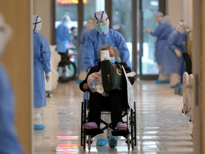 Confirman primera muerte por coronavirus en Japón