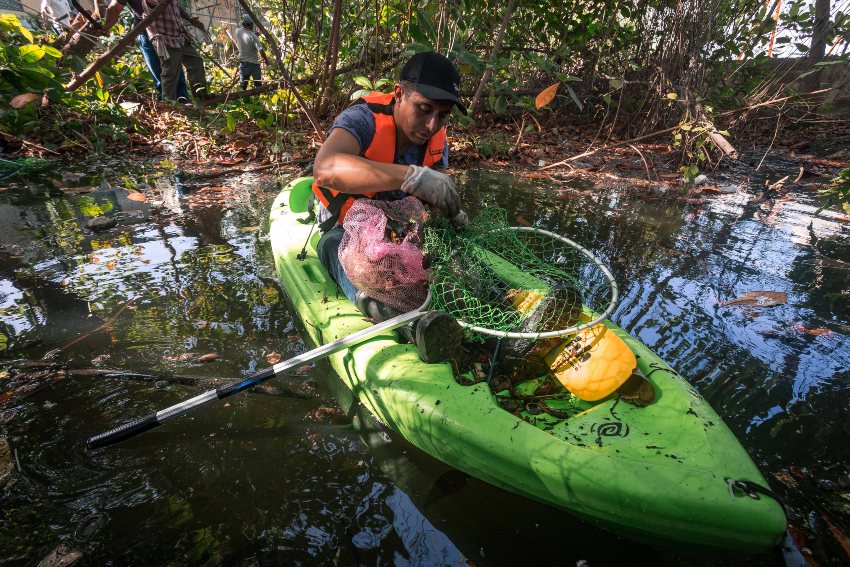 Promueve Mara Lezama conservación de cenotes urbanos