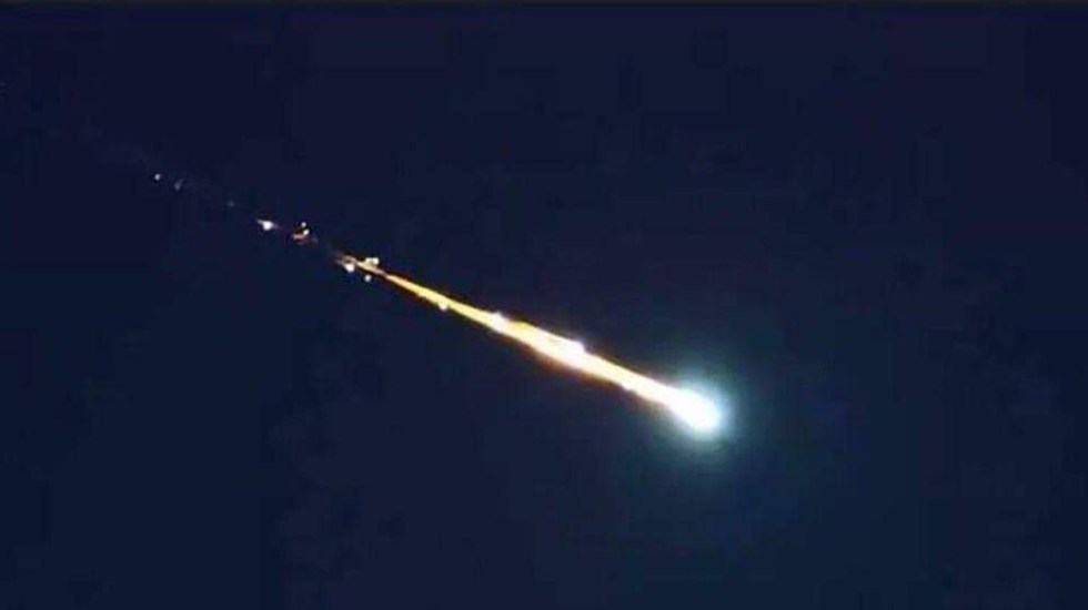 Cae meteorito en el centro de México (video)