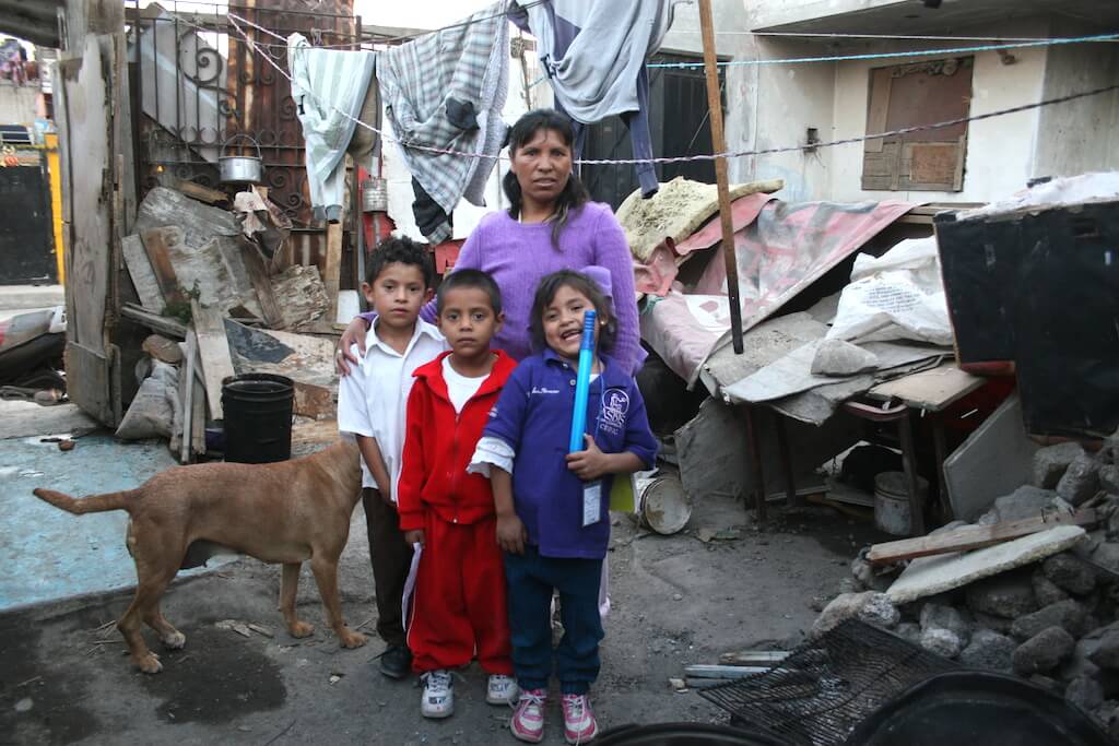 Llaman a crear políticas públicas para garantizar desarrollo de las familias