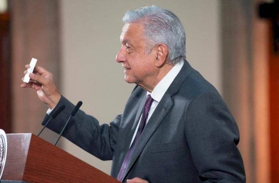 AMLO critica que gobernadores endeuden a estados por COVID-19