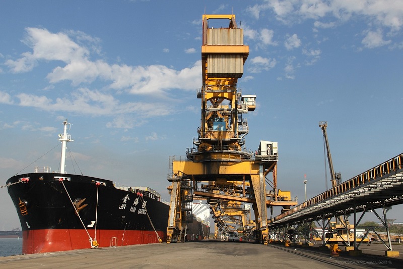 SCT adjudica contratos para el aseguramiento de bienes en los puertos federales