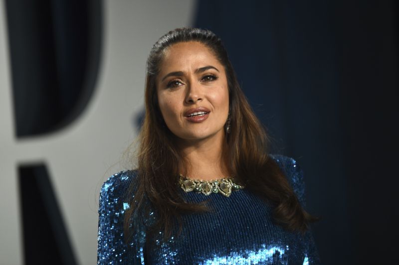 Emotivo mensaje de Salma Hayek para respaldar el paro de mujeres