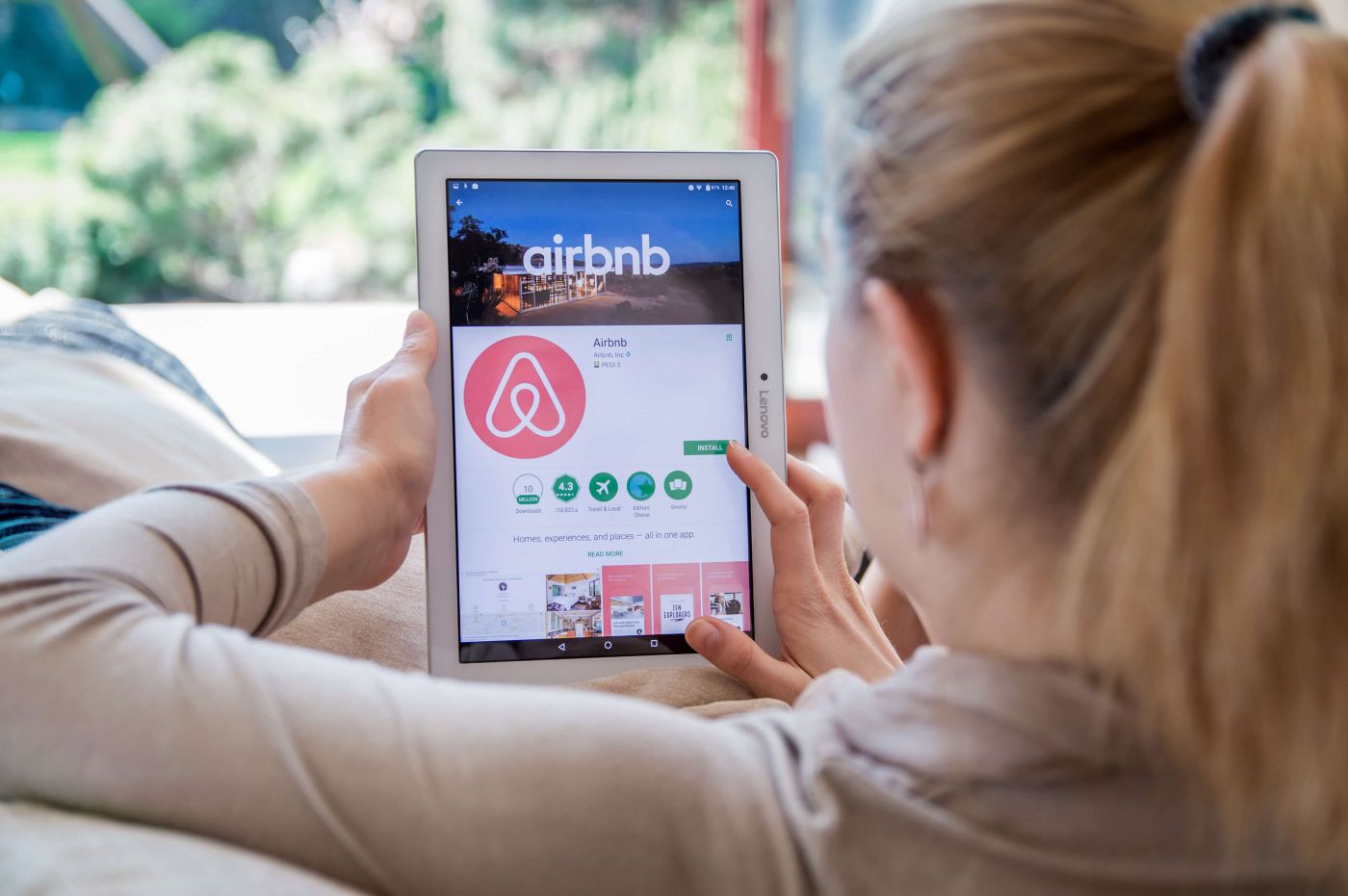 Airbnb solo aceptará reservaciones de personal médico en México
