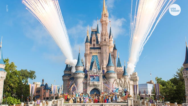 Disney World dejará de pagar a empleados