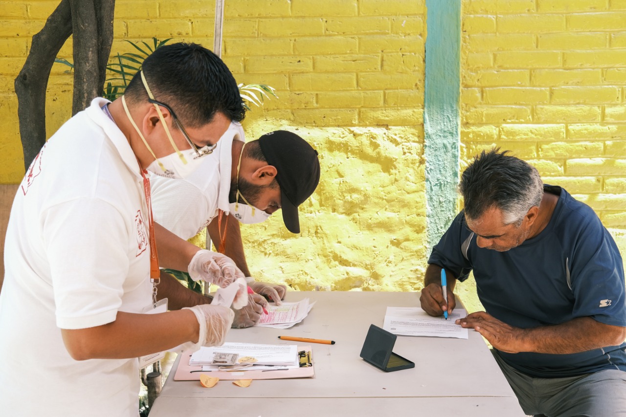 Denuncia Mayuli Martínez uso electorero de programas sociales ante el Senado