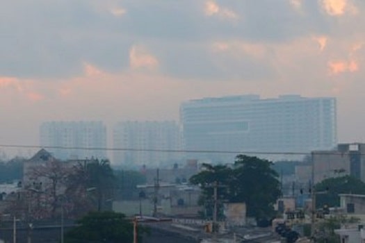 Cancún amanece entre humo por 11 incendios forestales