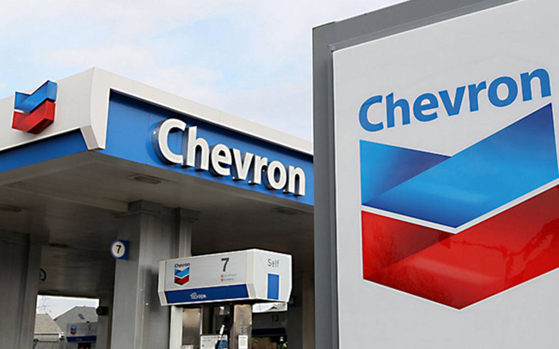 Trump ordena marcharse de Venezuela a la petrolera Chevron