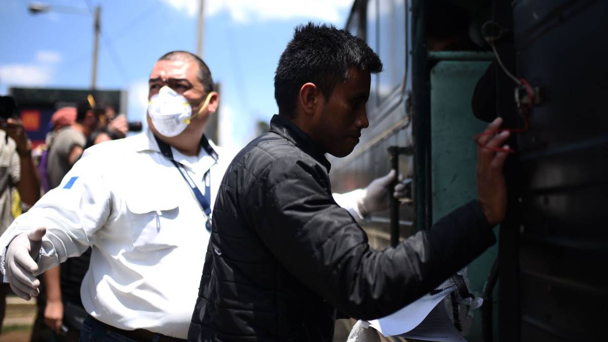 Indocumentados se resisten a pedir ayuda médica en la crisis de Covid-19