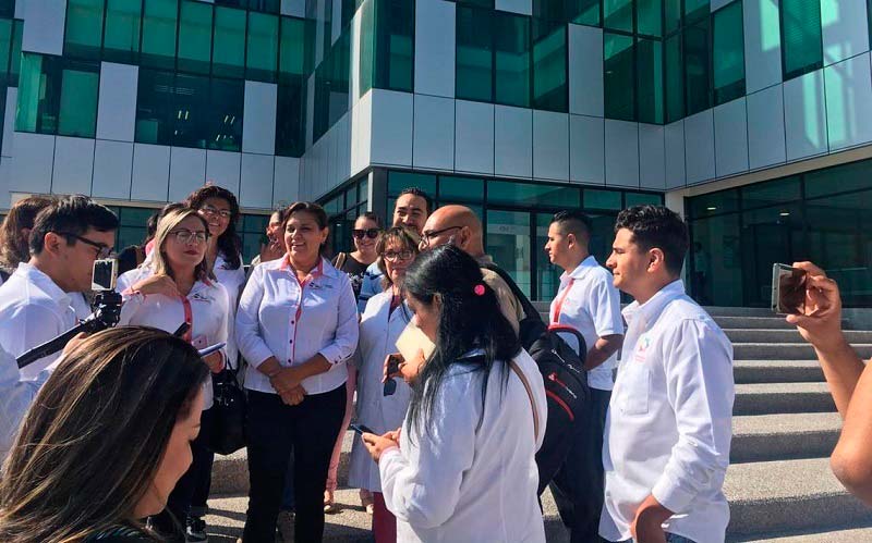 Oposición en el Senado exhorta a proteger el cuerpo médico en México