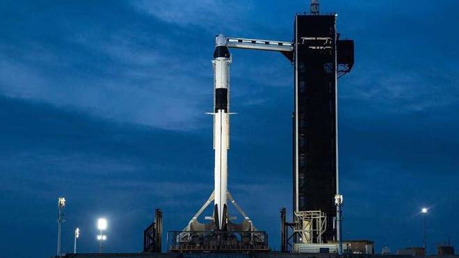 SpaceX y la NASA logran lanzamiento exitoso del Crew Dragon al espacio