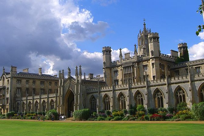 Universidad de Cambridge en línea hasta 2021