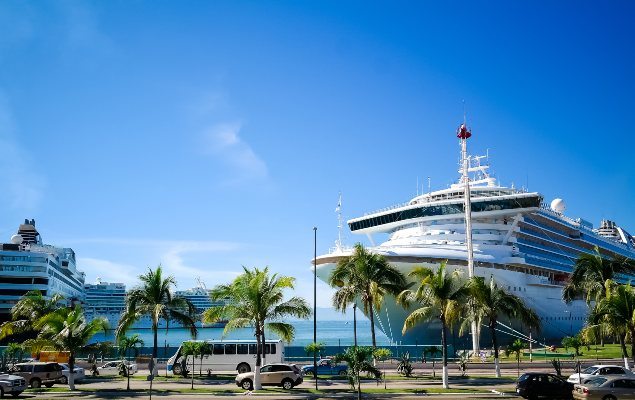 Puerto Vallarta inicia Fase 0; abrirán hoteles, restaurantes y cafés