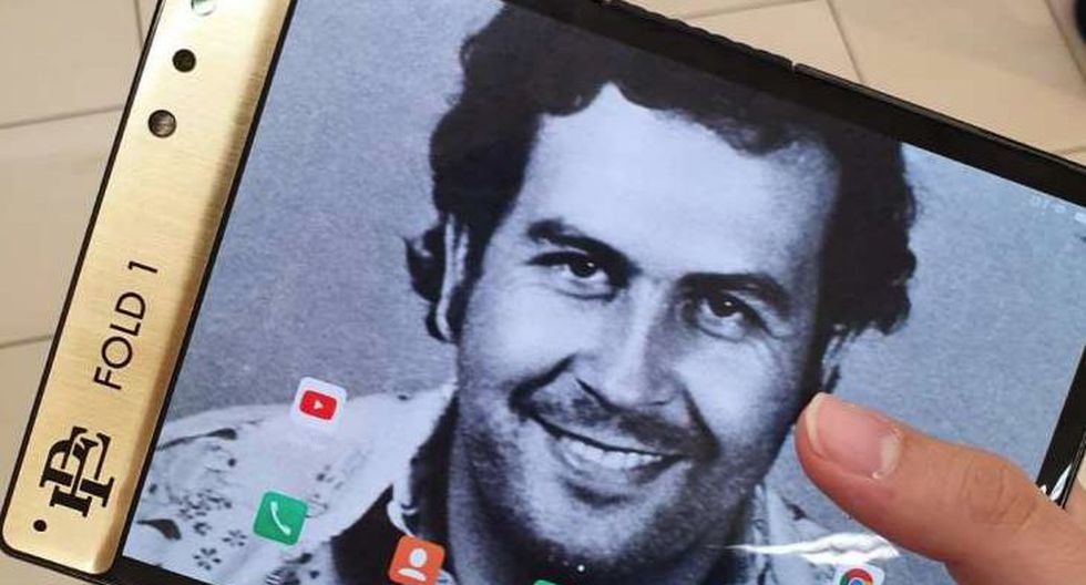 Hermano de Pablo Escobar demanda a Apple y lanza su propio smartphone
