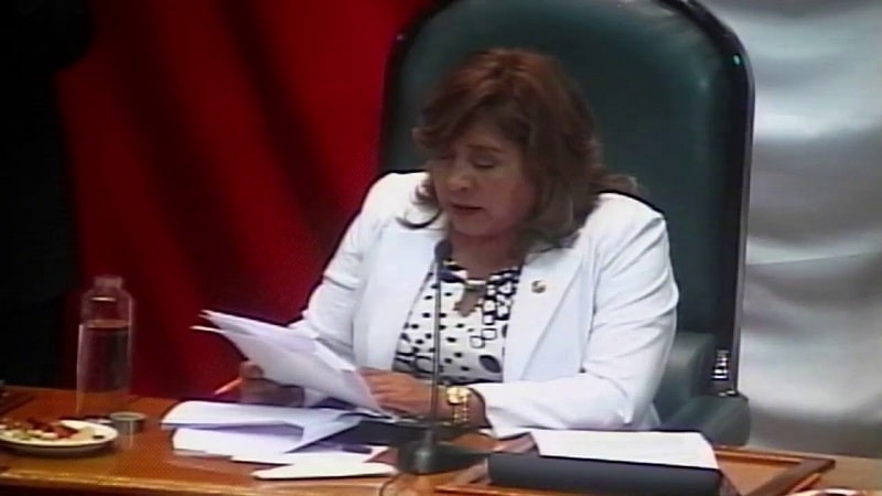 Rosario Elizalde exige recortes a burocracia estatal