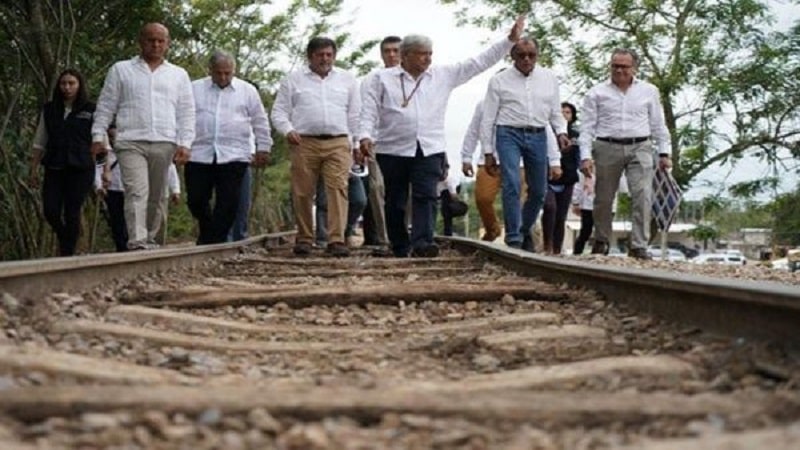 AMLO señala que amparos contra Tren Maya no son de afectados sino de adversarios