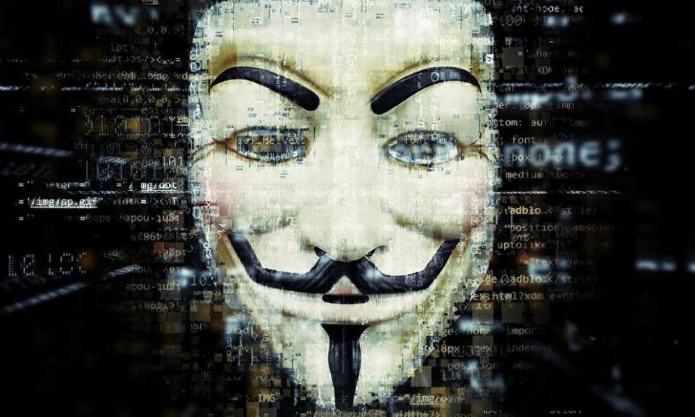 Tras muerte de George Floyd, Anonymous regresa y promete exponer corrupción policial en Estados Unidos