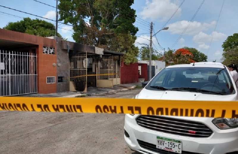 Incendian auto y casa de enfermera en Mérida; fue por conflictos personales: SSP