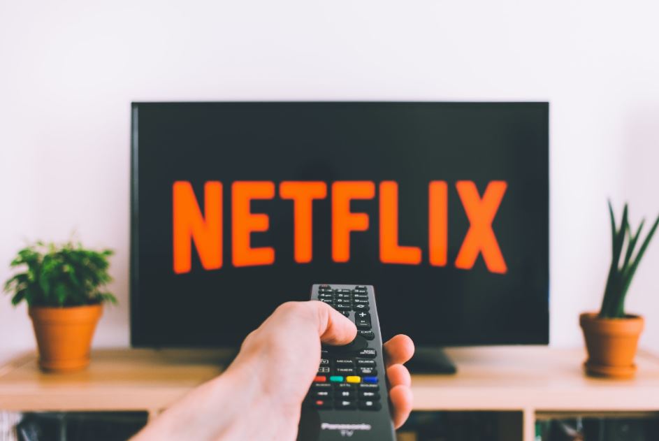 ¡En plena cuarentena, Netflix anuncia que subirá sus precios!