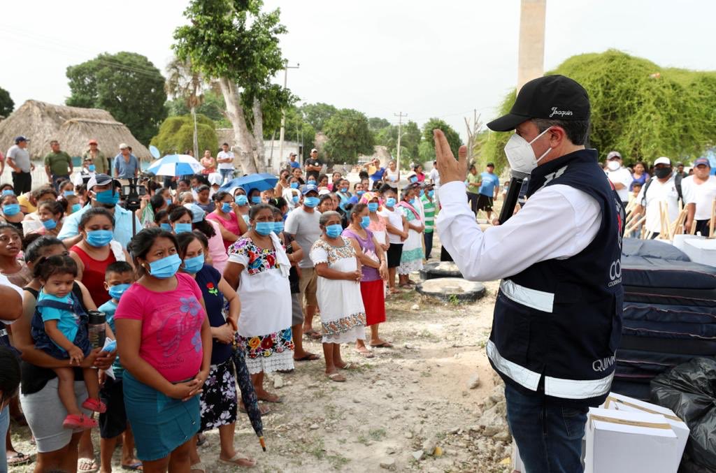 Continúa entrega de ayuda a familias afectadas por inundaciones en QRoo