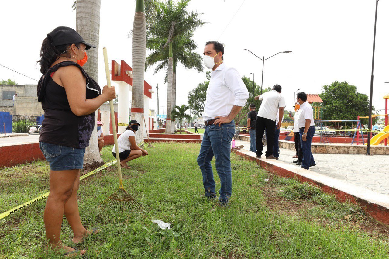 Mauricio Vila continúa con su recorrido por municipios afectados por “Cristóbal”