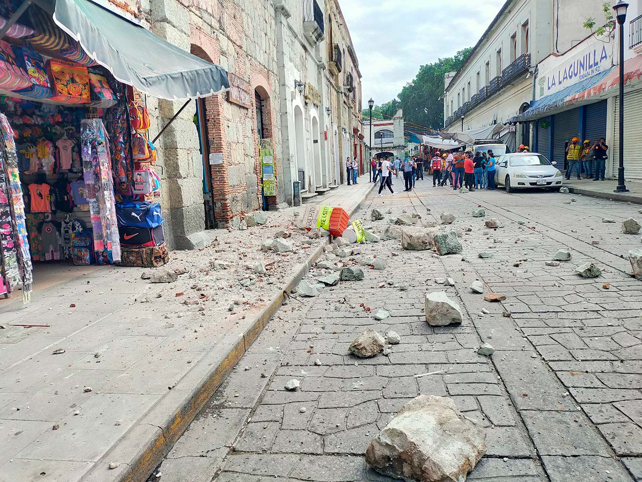 Usuarios en Twitter comparten videos sobre el sismo de 7.5 grados en Oaxaca