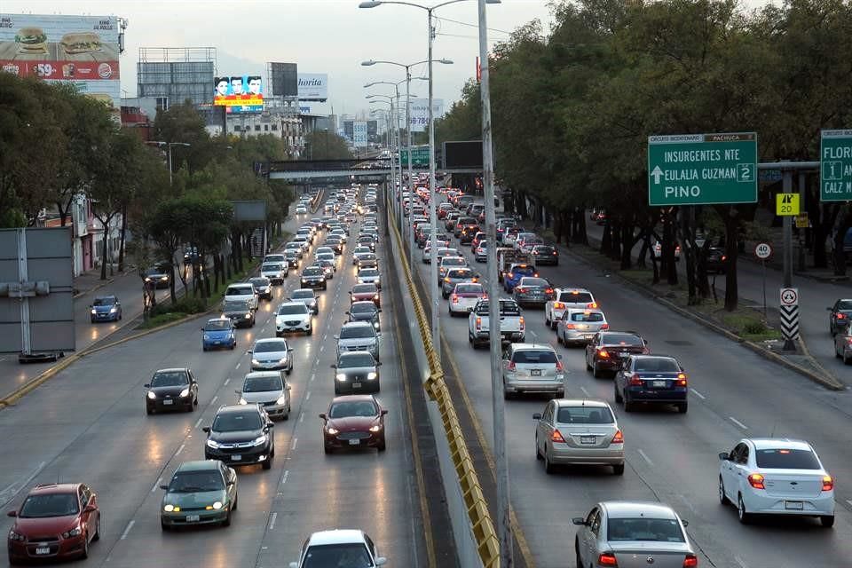 En CDMX, vehículos de médicos quedarán exentos del ‘Hoy No Circula’