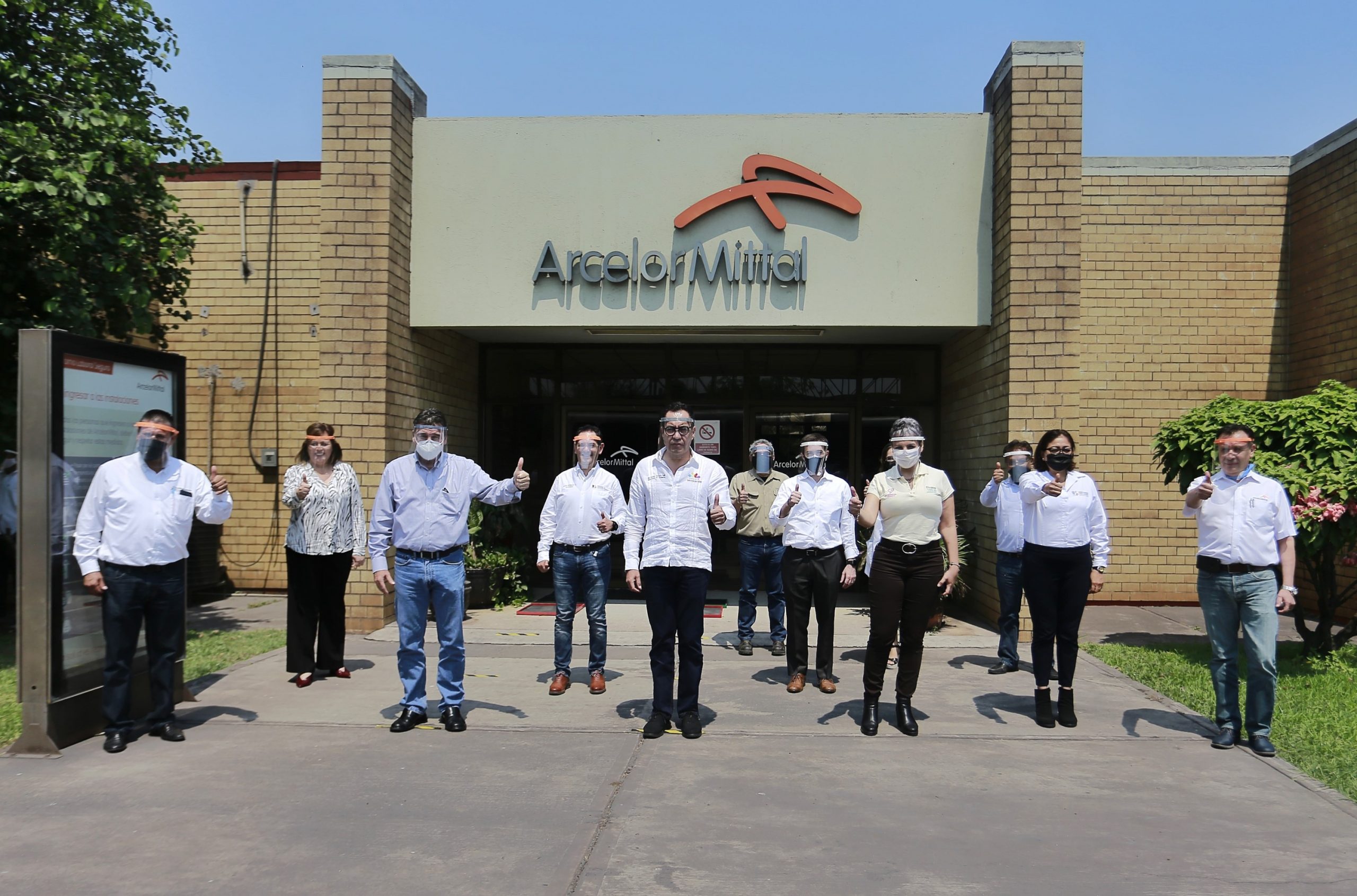 Carlos Herrera recorre planta Arcelor Mittal para verificar protocolo de sanidad