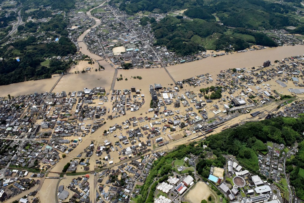 Miles de personas son evacuadas tras fuertes lluvias en Japón