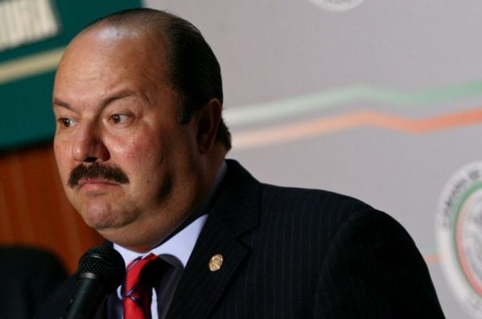 Extradita EU a César Duarte a México