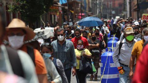 México supera a Reino Unido en casos de COVID-19 al rebasar los 295 mil contagios