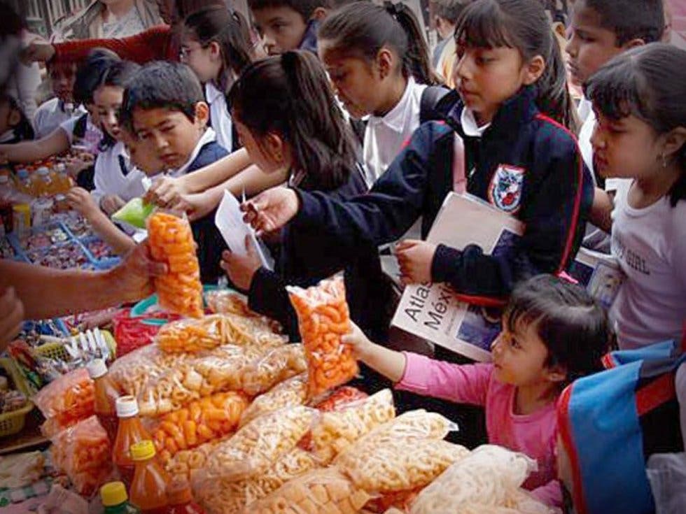 Oaxaca perdería hasta 96 mdp por prohibición de comida chatarra
