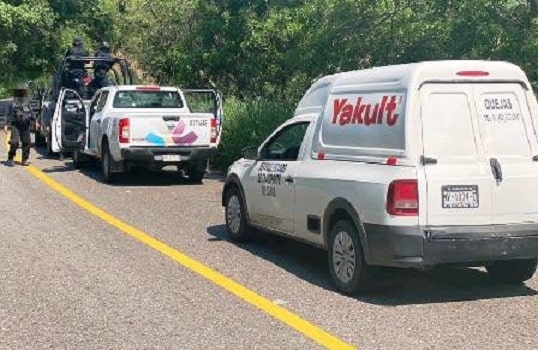 Vinculan a proceso a dos personas por robo de vehículo en autopista SXXI en Michoacán