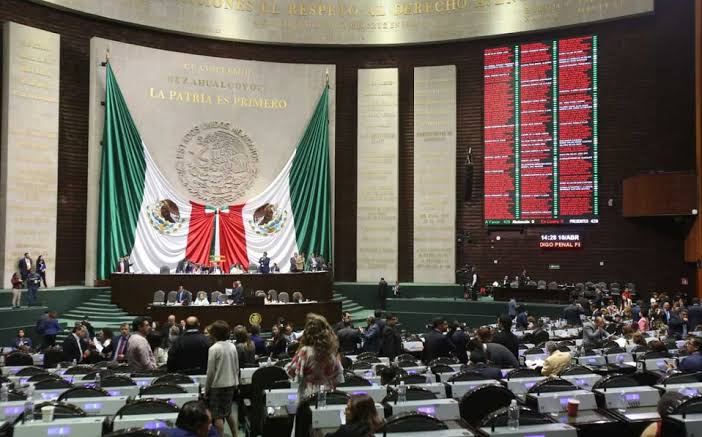 Morena retiene mayoría absoluta en Cámara de Diputados; PT le devuelve un diputado