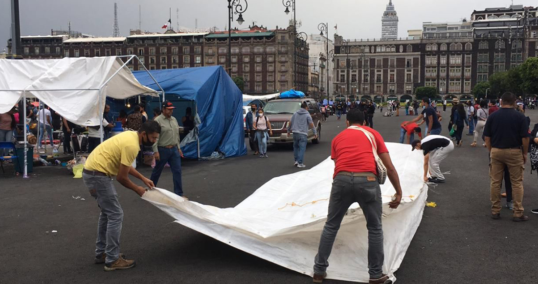 CNTE levanta plantón del Zócalo capitalino