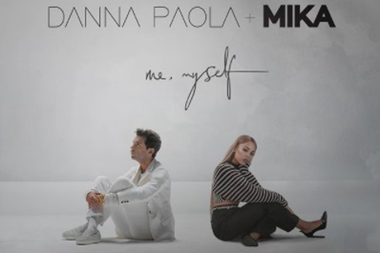 Danna Paola y Mika lanzan “Me, Myself” ❤️