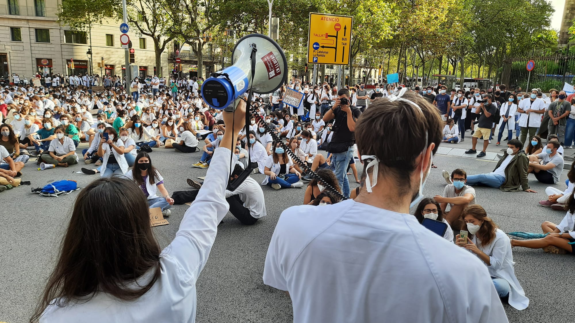 Segundo día de huelga de médicos residentes catalanes