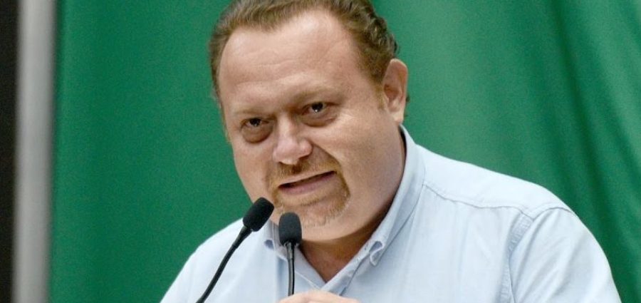 El presidente municipal de Felipe Carrillo Puerto mantiene secuestrada la administración pública