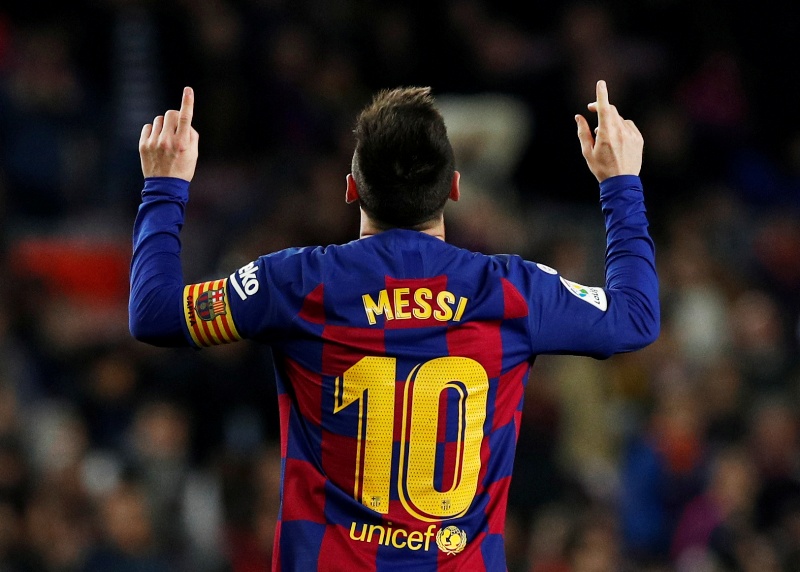 “Nunca iré a juicio contra el club de mi vida”: Messi se queda en el Barcelona
