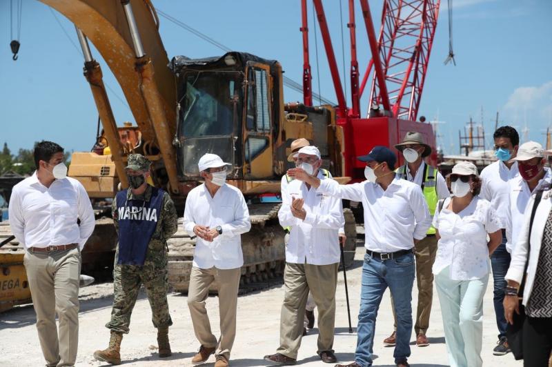 Supervisan trabajos de modernización del Puerto de Abrigo de Yucalpetén