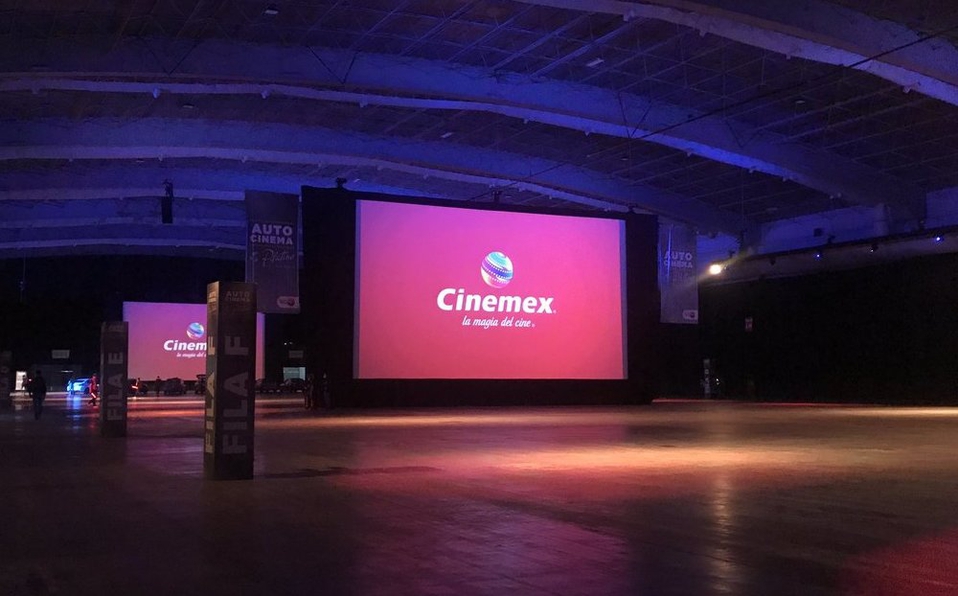 Cinemex inaugura su primer Autocinema Platino en CDMX