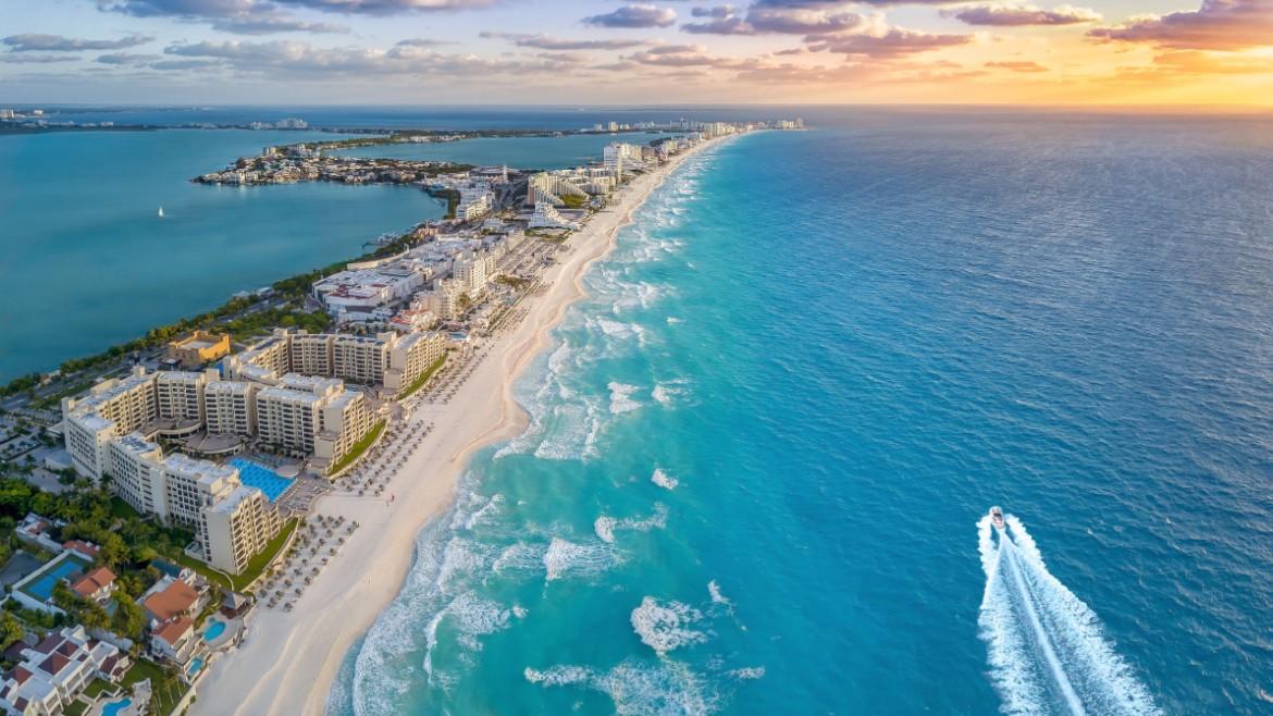 ¡Sol, agua y arena!, Las playas de Cancún reabren hoy